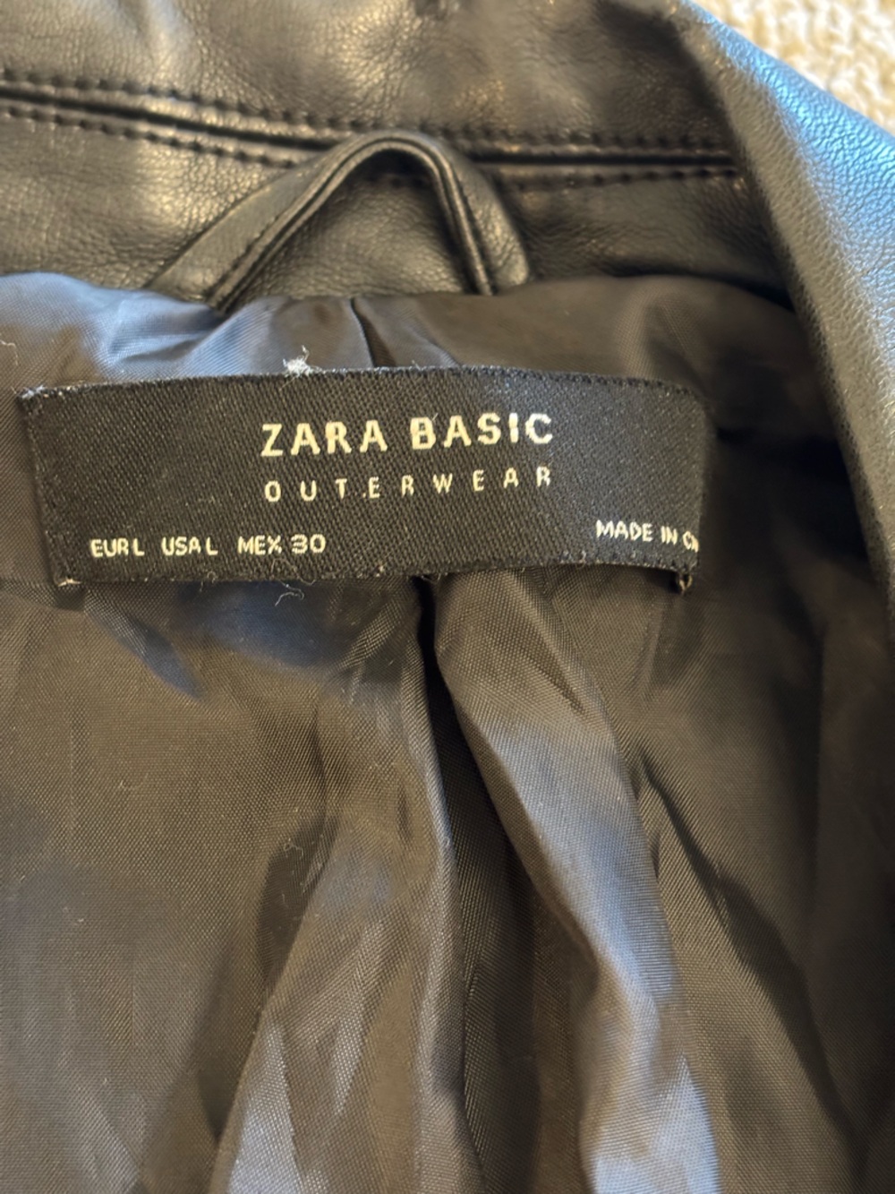 Leather jacket - Picture 6 of 11